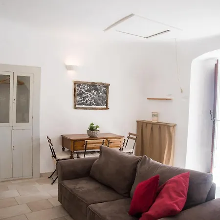 Charming Trulli Aparthotel 2*
