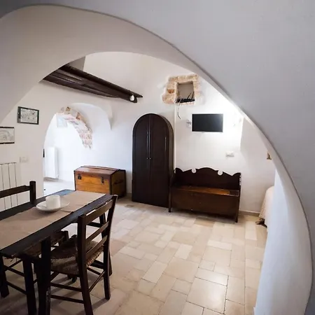 Charming Trulli 3*