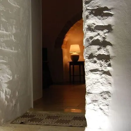 Charming Trulli 3* ألبيروبيللو