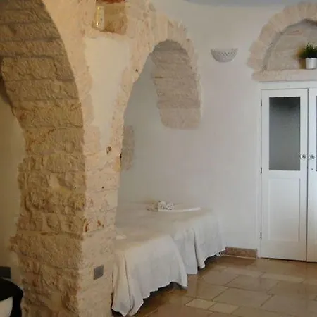 Charming Trulli Apartmanhotel 4*