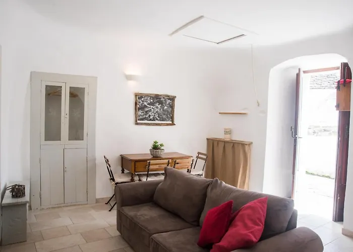 Charming Trulli מלון דירות 3*