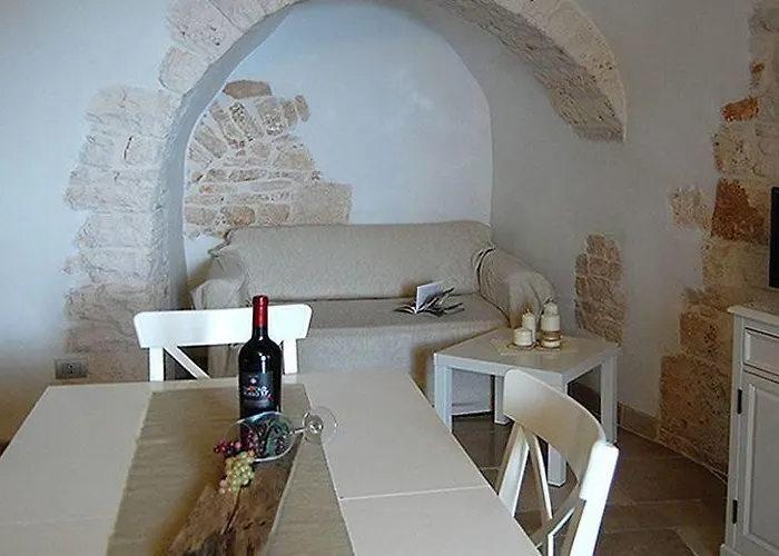 Charming Trulli מלון דירות 3*